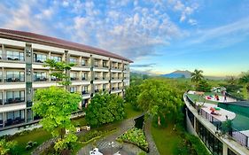 The Green Peak, Artotel Curated Hotel